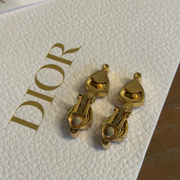 Christian Dior vintage colored rhinestone gold tone earrings - Picture 9 of 10